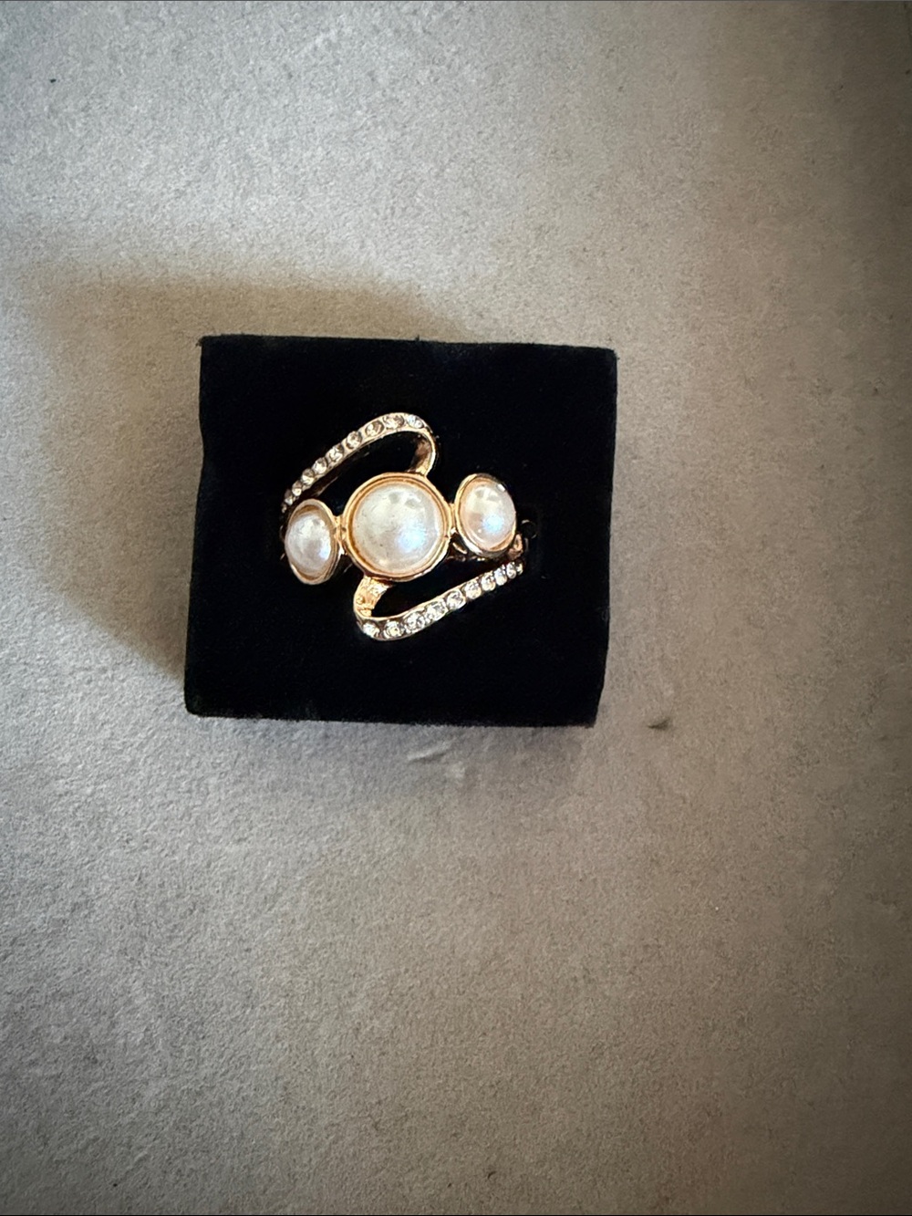 paparazzi Gold-Tone Pearl & Crystal Swirl Ring